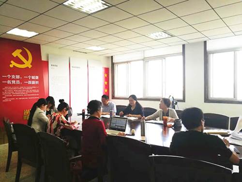 说明: https://www.cuit.edu.cn/News/image/2019/09/29/e226dbfb9724803d9a90c506149e1ee_副本.jpg