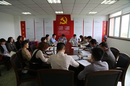 说明: https://www.cuit.edu.cn/News/image/2019/10/11/C74A0102_副本.jpg