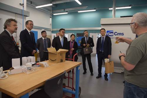 https://www.cuit.edu.cn/News/image/2018/10/07/微信图片_20181007162715_副本.jpg